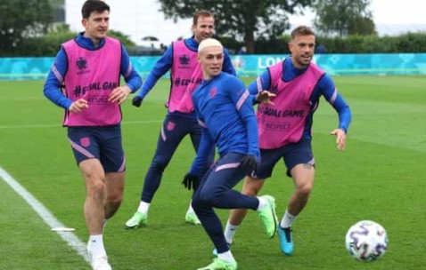 开云体育-【前瞻】捷克vs英格兰：三狮赢球事小，喂饱凯恩事大